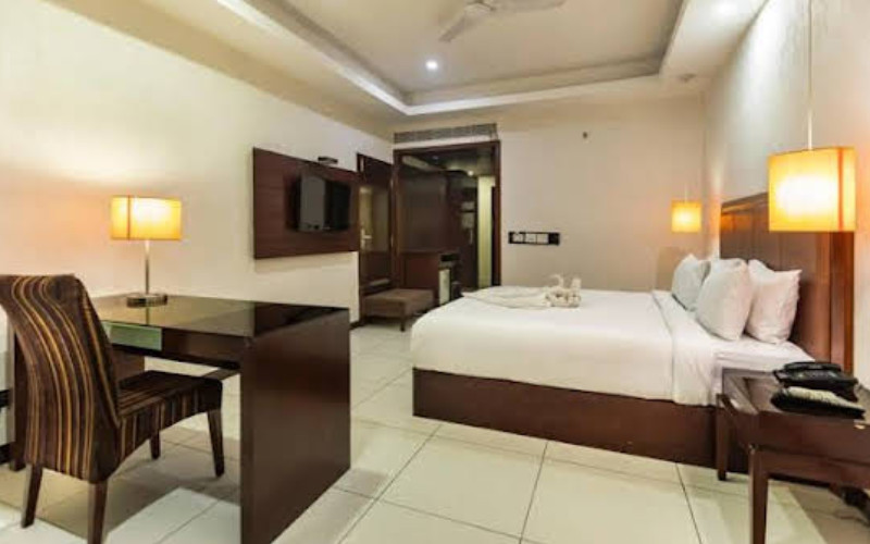 The Bentley Seaside Boutique Hotel - Chennai