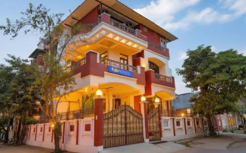 FabHotel Raka Inn - Uttar Pradesh