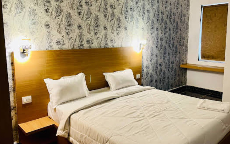 Hotel B P Emerald, Mathura - Uttar Pradesh