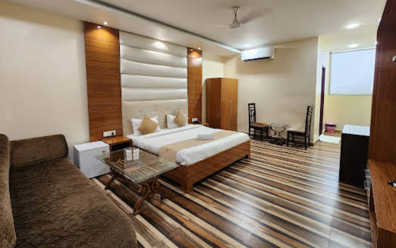 Hotel Mandakini Royale - Uttar Pradesh