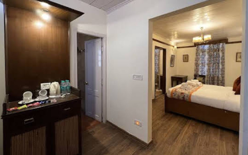 Hotel Woodville Palace Shimla - Himachal Pradesh