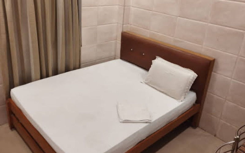 Hotel Gmt Grand Park