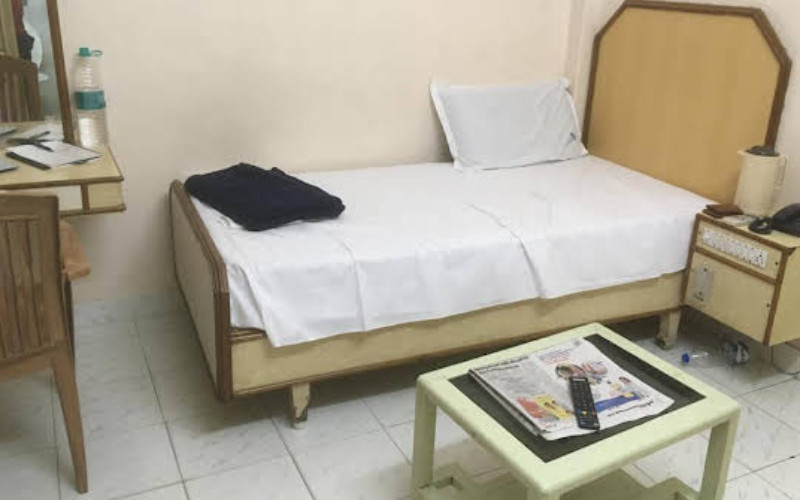 HOTEL SELVIES - Thiruvarur