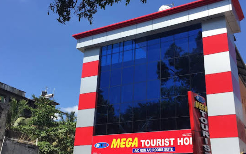 Mega Tourist Home - Kerala