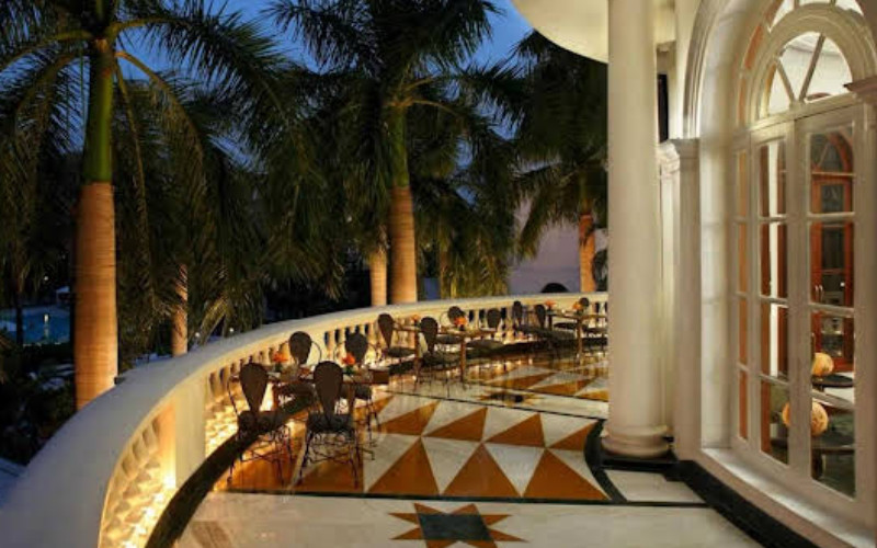 Taj Mahal Lucknow - Uttar Pradesh