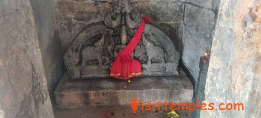 Arulmigu Bhakthajaneswarar Temple, Thirunavalur, Tamil Nadu