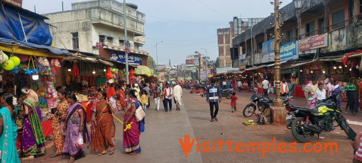 Shri Tulja Bhavani Temple, Mahadwar Road,  Jijamata Nagar, Tuljapur, Maharashtra
