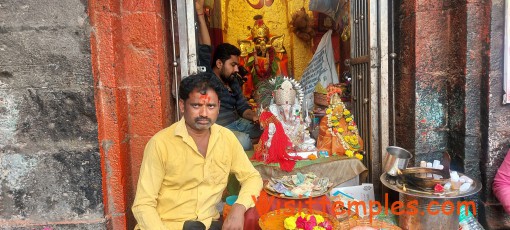Shri Tulja Bhavani Temple, Mahadwar Road,  Jijamata Nagar, Tuljapur, Maharashtra
