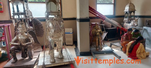 Shri Tulja Bhavani Temple, Mahadwar Road,  Jijamata Nagar, Tuljapur, Maharashtra