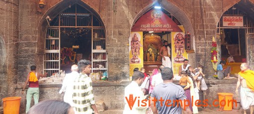 Shri Tulja Bhavani Temple, Mahadwar Road,  Jijamata Nagar, Tuljapur, Maharashtra