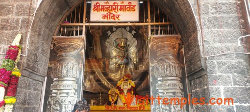 Shri Tulja Bhavani Temple, Mahadwar Road,  Jijamata Nagar, Tuljapur, Maharashtra