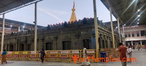 Sri Raghavendra Swamy Temple, Mantralayam,  Kurnool District, Andhra Pradesh