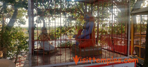 Sri Raghavendra Swamy Temple, Bichali, Raichur District, Karnataka