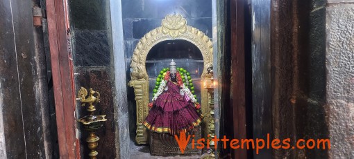 Sri Lakshmi Narasimha Perumal Temple, Poovarasankuppam, Near Viluppuram, Tamil Nadu