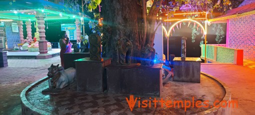 Sri Neelakanteswara Swami Temple, Sarpavaram, Kakinada, Andhra Pradesh