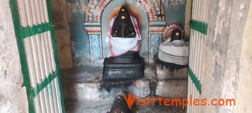 Sri Neelakandeswar or Manokkiyanathaswamy Temple, Thiruneelakudi, Near Kumbakonam, Tamil Nadu