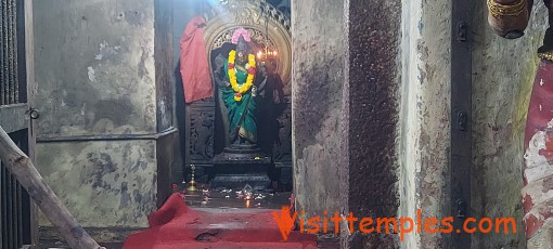 Sri Seshapureeswarar or Sri Pampuranathar Temple, Thirupampuram, Near Kudavasal, Tamil Nadu
