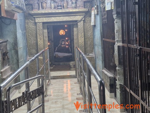Sri Arthanareeswarar Temple, Rishivandiyam, Near Kallakurichi, Tamil Nadu