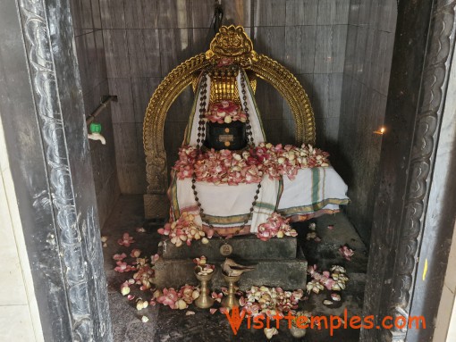 Sri Bommi Ammal Samedha Guru Mutheeswarar Temple, Tiruvallur, Tamil Nadu