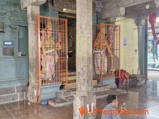 Thenkalai Sri Varadaraja Perumal Temple, Villianur, Pondicherry