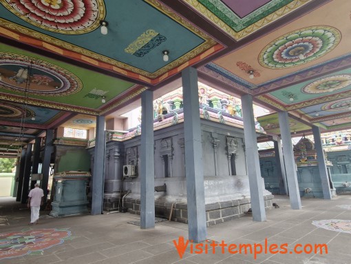 Thenkalai Sri Varadaraja Perumal Temple, Villianur, Pondicherry