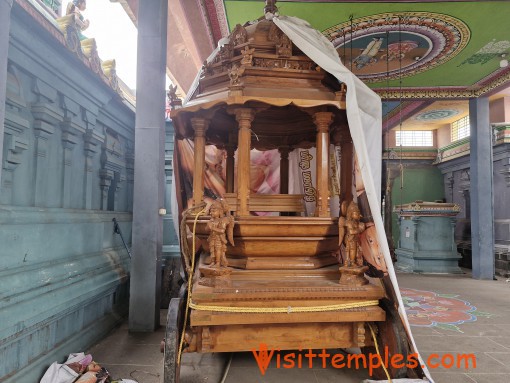 Thenkalai Sri Varadaraja Perumal Temple, Villianur, Pondicherry