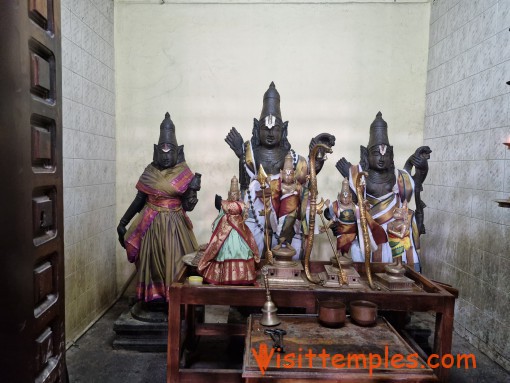 Thenkalai Sri Varadaraja Perumal Temple, Villianur, Pondicherry