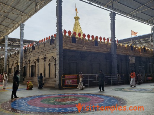 Sri Raghavendra Swamy Temple, Mantralayam,  Kurnool District, Andhra Pradesh