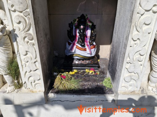 Sri Kariyamanicka Perumal Temple, Manapakkam, Chennai, Tamil Nadu