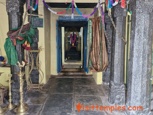 Sri Nootretteeswarar Temple, Chinnakavanam, Ponneri, Tamil Nadu