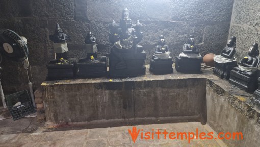 Sri Appan Prasanna Venkatesa Perumal Temple, Thirumukkoodal, Kanchipuram District, Tamil Nadu