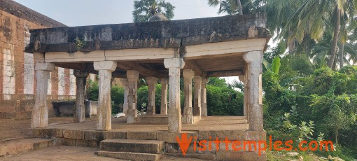 Sri Bhoomi Neela Samedha Aadhimoola Gajendra Varadha Perumal Temple, Athalanallur, Thirunelveli, Tamil Nadu