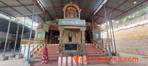 Sri Bhoomi Neela Samedha Aadhimoola Gajendra Varadha Perumal Temple, Athalanallur, Thirunelveli, Tamil Nadu
