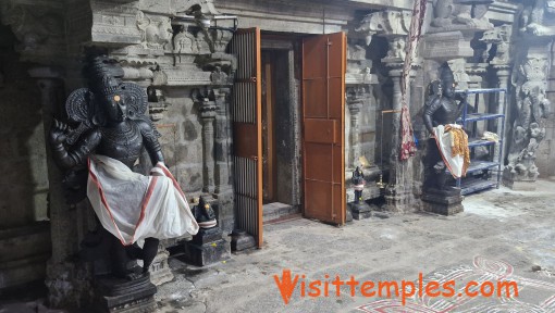 Sri Soundara Pandeeswarar Temple or Sri Natarajar Temple, Karuvelankulam, Thirunelveli District, Tamil Nadu