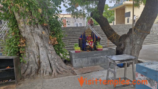 Sri Subramaniya Swamy Temple, Sivanmalai, Near Kangeyam, Tiruppur District, Tamil Nadu
