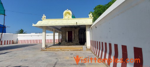 Sri Vaikunda Perumal and Sri Embar Temple, Maduramangalam, Near Sunguvarchatram, Tamil Nadu