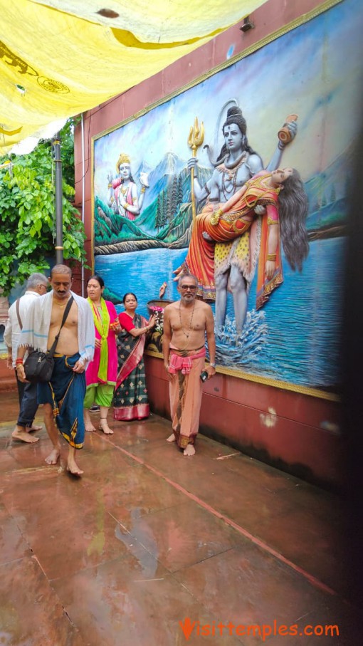 Shri Alop Shankari Devi Shakti Peeth Temple, Prayagraj, Uttar Pradesh