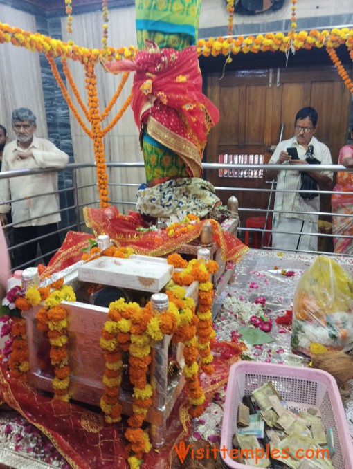 Shri Alop Shankari Devi Shakti Peeth Temple, Prayagraj, Uttar Pradesh