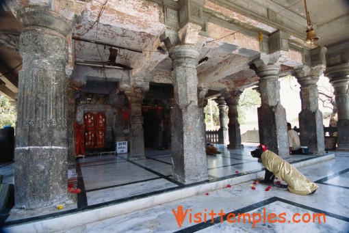 Shri Kaal Bhairav Temple, Ujjain, Madhya Pradesh