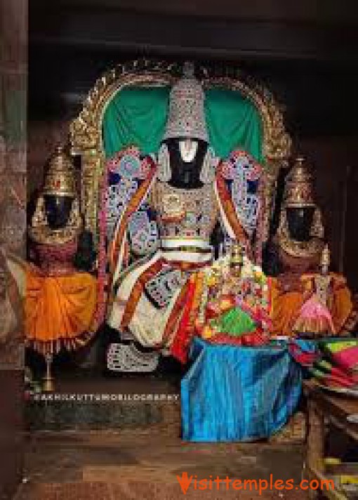 Sri Neelamegha Perumal or Sri Thanjai Mamani Temple, Velur, Thanjavur District, Tamil Nadu