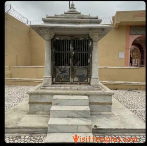 Shree Dholeshwar Mahadev Temple, Gandhinagar, Gujarat