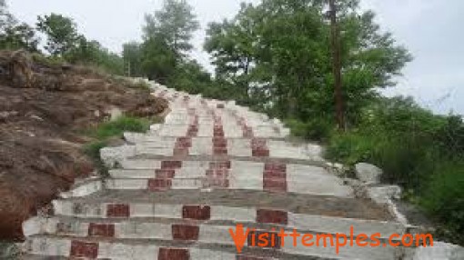 Sri Kanagagireeswarar Temple or Sri Pon Malainathar Temple, Devikapuram, Tiruvannamalai District, Tamil Nadu