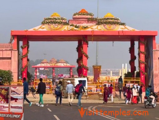 Shri Bade Hanuman Ji Temple, Prayagraj, Uttar Pradesh